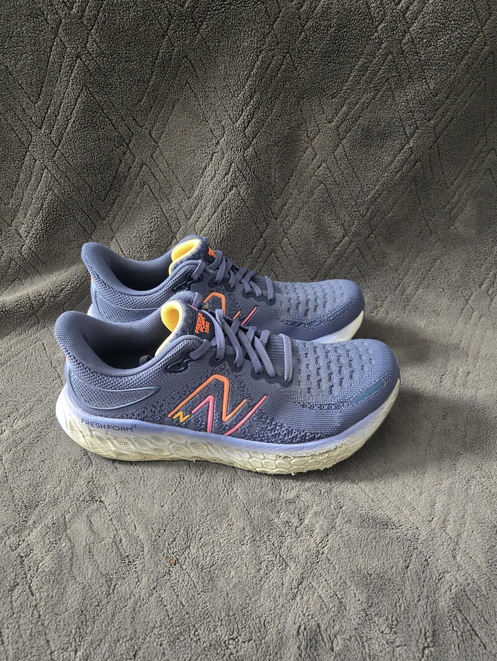 New Balance Fresh Foam X 1080v12 Running Shoes Womens Sz 8 Athletic Sneakers.